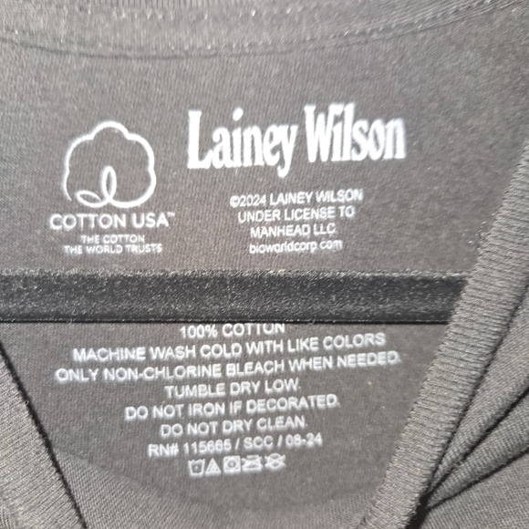 Lainey Wilson Country Music NEW Short Sleeve Unisex Black Graphic Tee 2024 - Picture 6 of 6